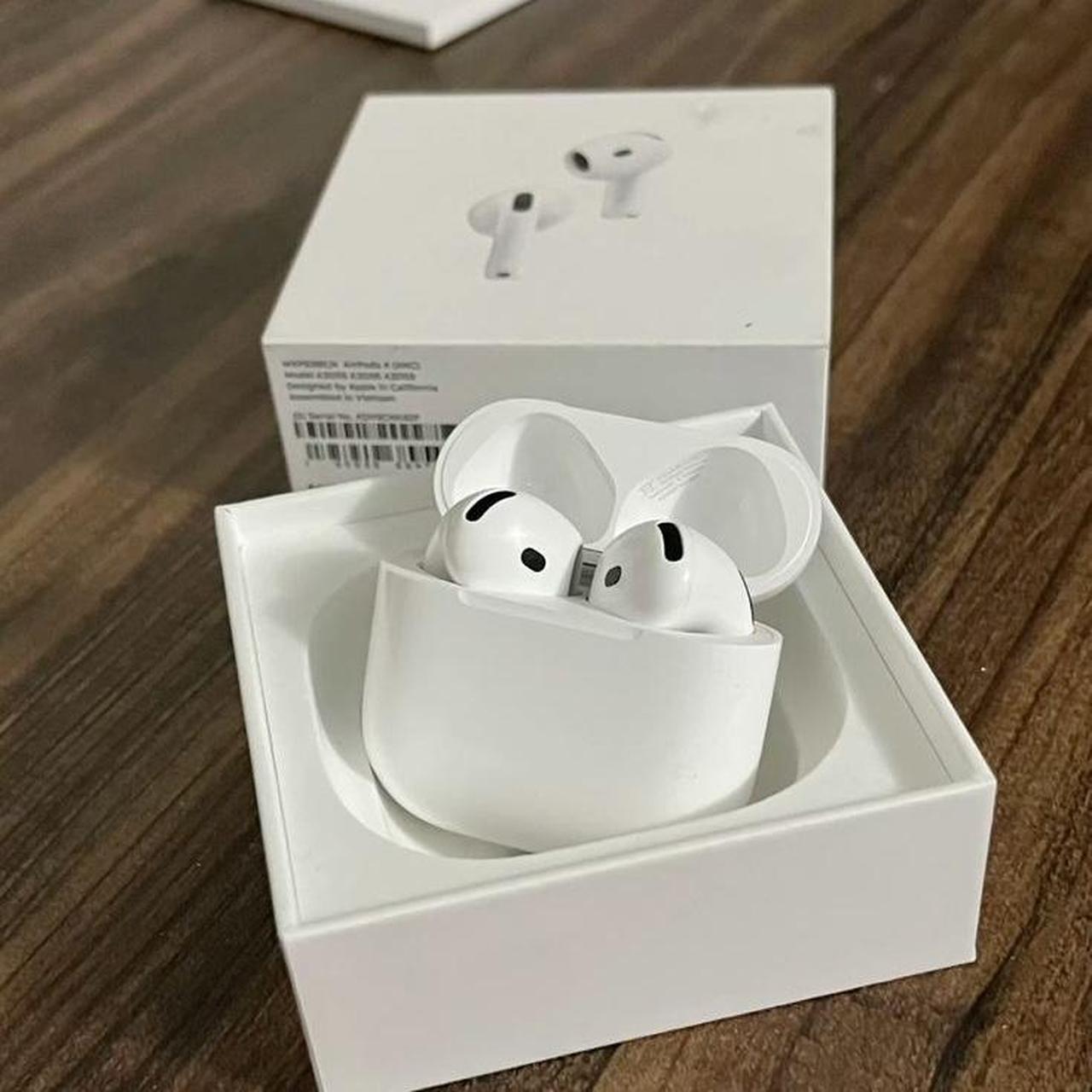 Airpods 4 (Comes with ANC)